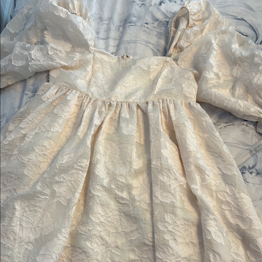 Storia Cream Textured Dress